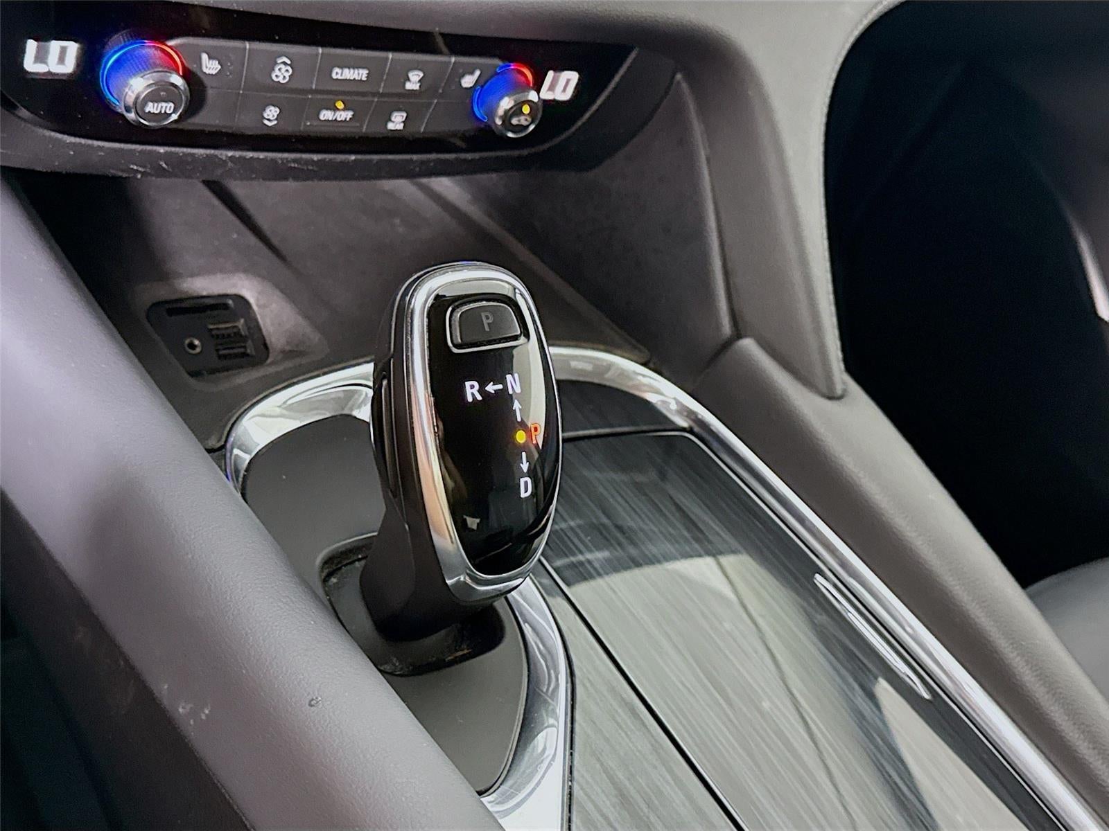 2020 Buick Enclave Essence