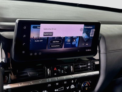 2026 Nissan Pathfinder SL