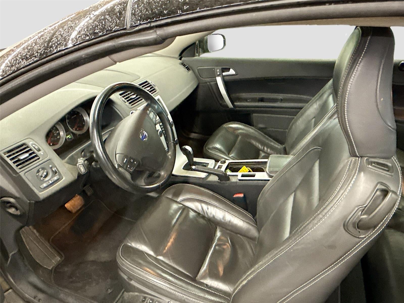 2011 Volvo C70 Base