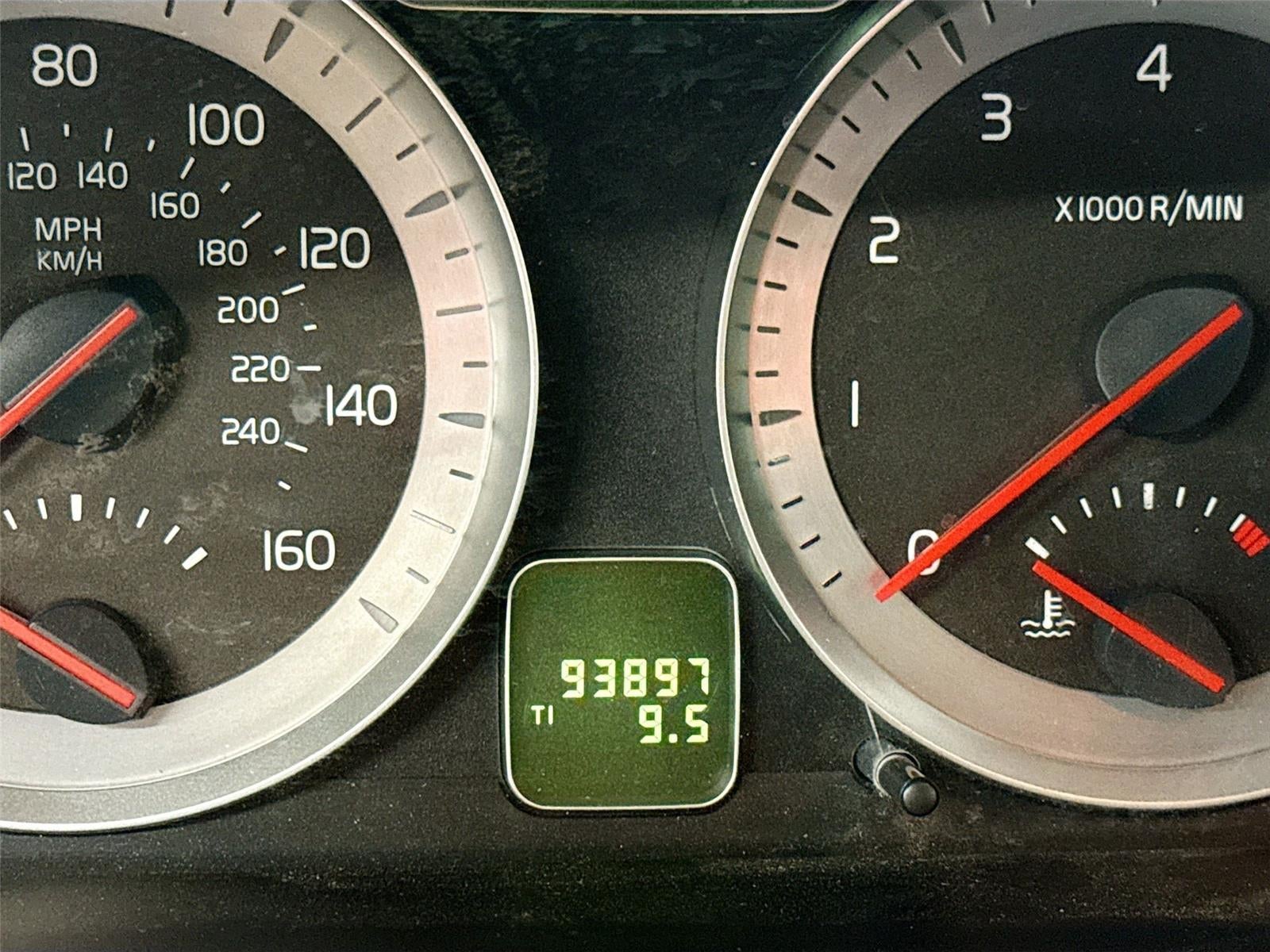 2011 Volvo C70 Base
