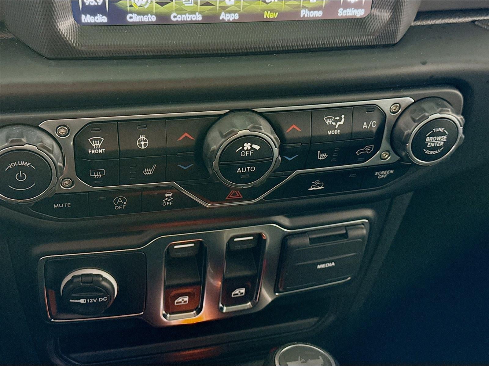 2022 Jeep Wrangler Willys