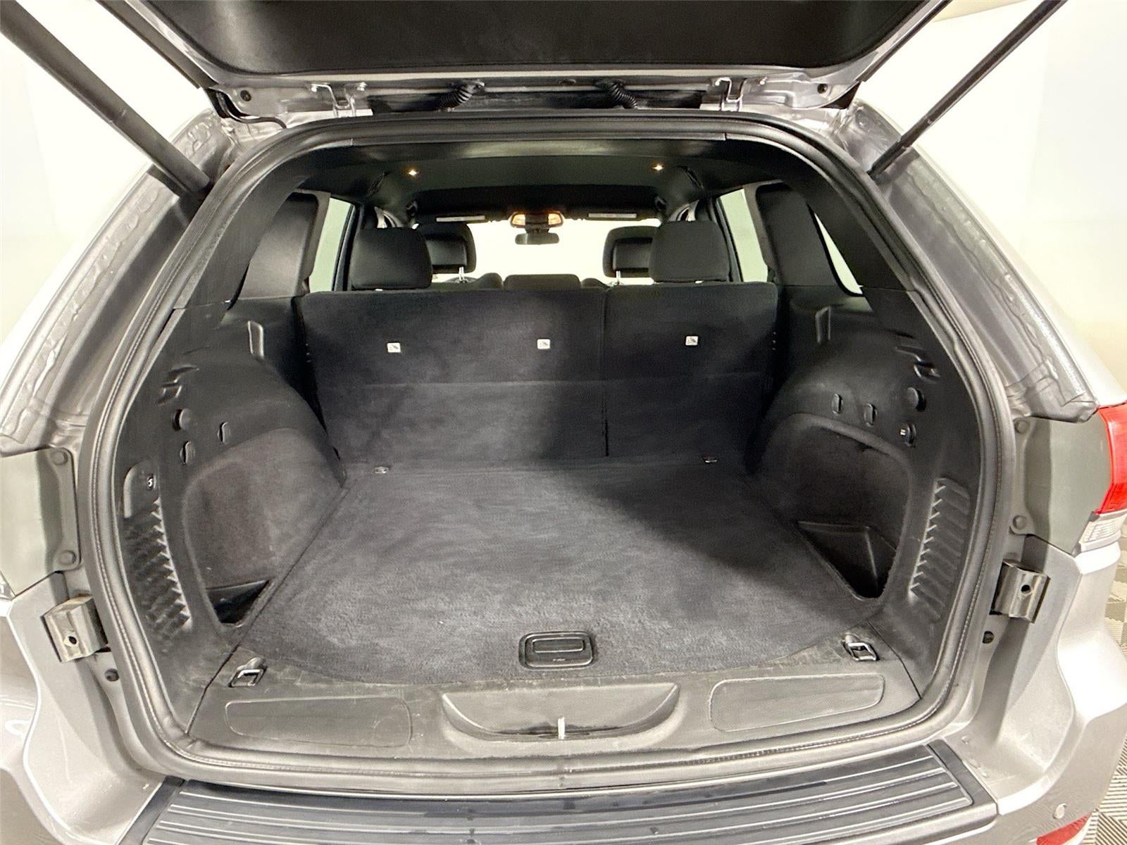 2019 Jeep Grand Cherokee Laredo E