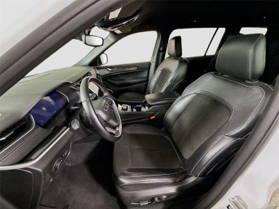 2022 Jeep Grand Cherokee L Altitude