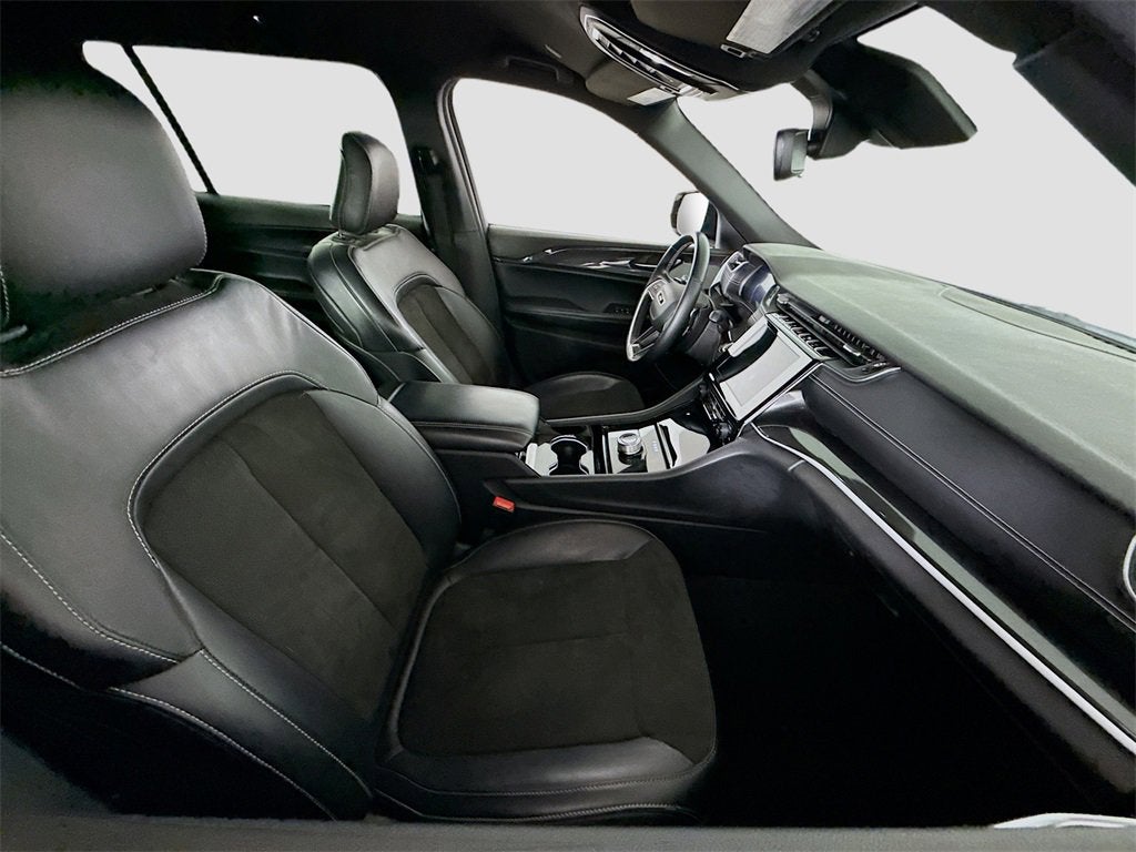 2022 Jeep Grand Cherokee L Altitude