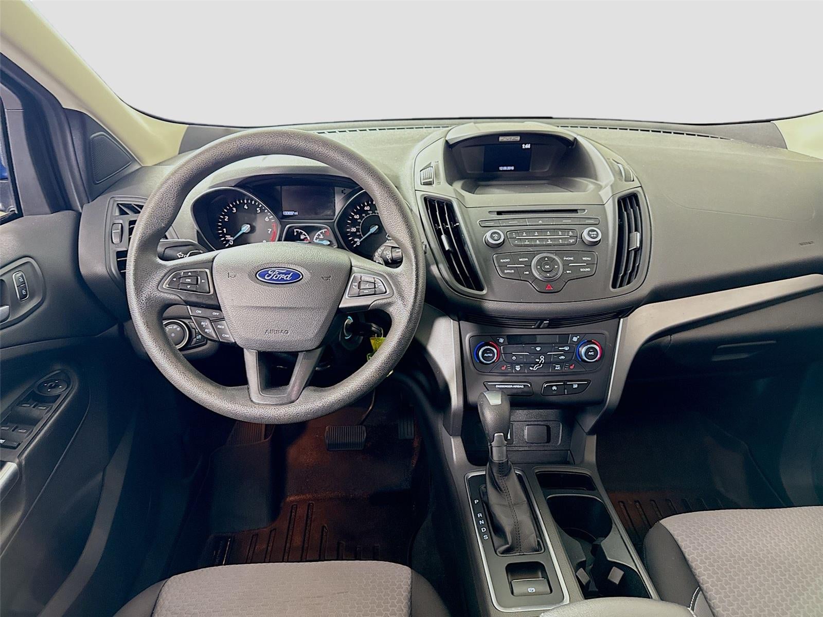 Used 2017 Ford Escape SE with VIN 1FMCU9GD5HUC26257 for sale in Faribault, Minnesota