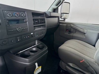 2025 Chevrolet Express Cutaway 3500 1WT