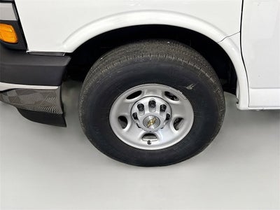 2025 Chevrolet Express Cutaway 3500 1WT