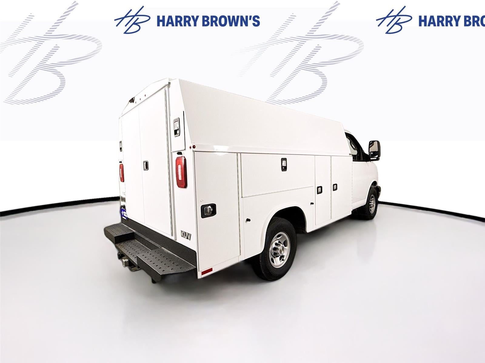 2025 Chevrolet Express Cutaway 3500 1WT