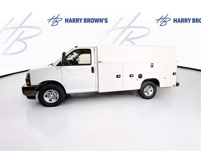 2025 Chevrolet Express Cutaway 3500 1WT