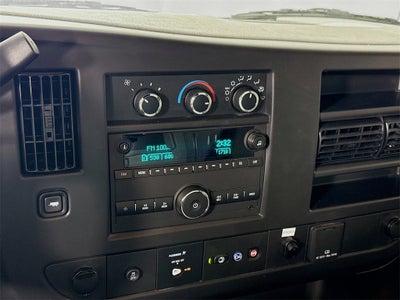 2025 Chevrolet Express Cutaway 3500 1WT