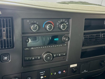 2025 Chevrolet Express Cutaway 3500 1WT