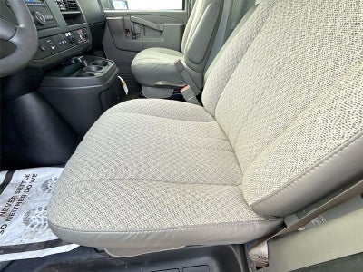 2025 Chevrolet Express Cutaway 3500 1WT
