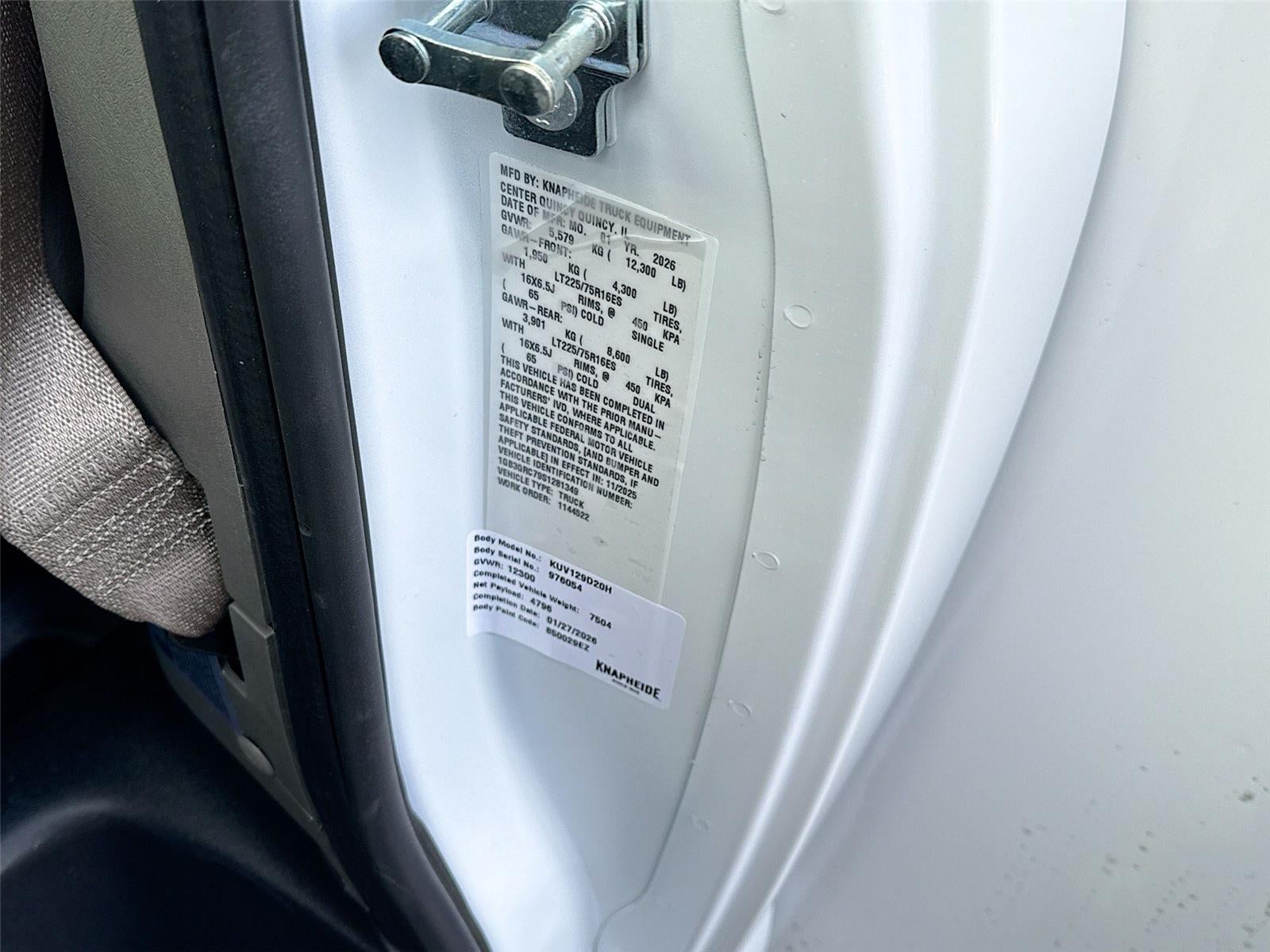 2025 Chevrolet Express Cutaway 3500 1WT