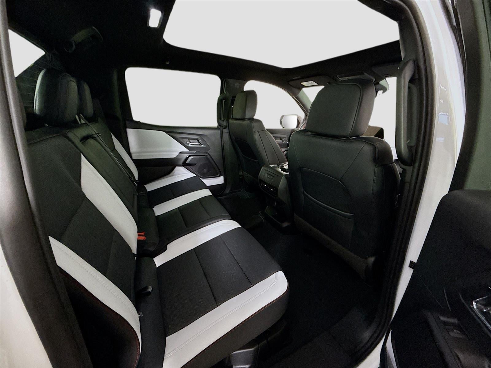 2025 Chevrolet Silverado EV RST - Max Range