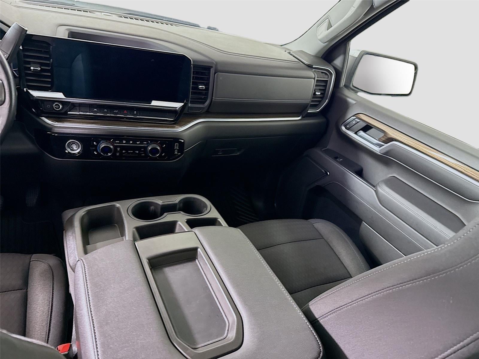 2022 Chevrolet Silverado 1500 LT (2FL)