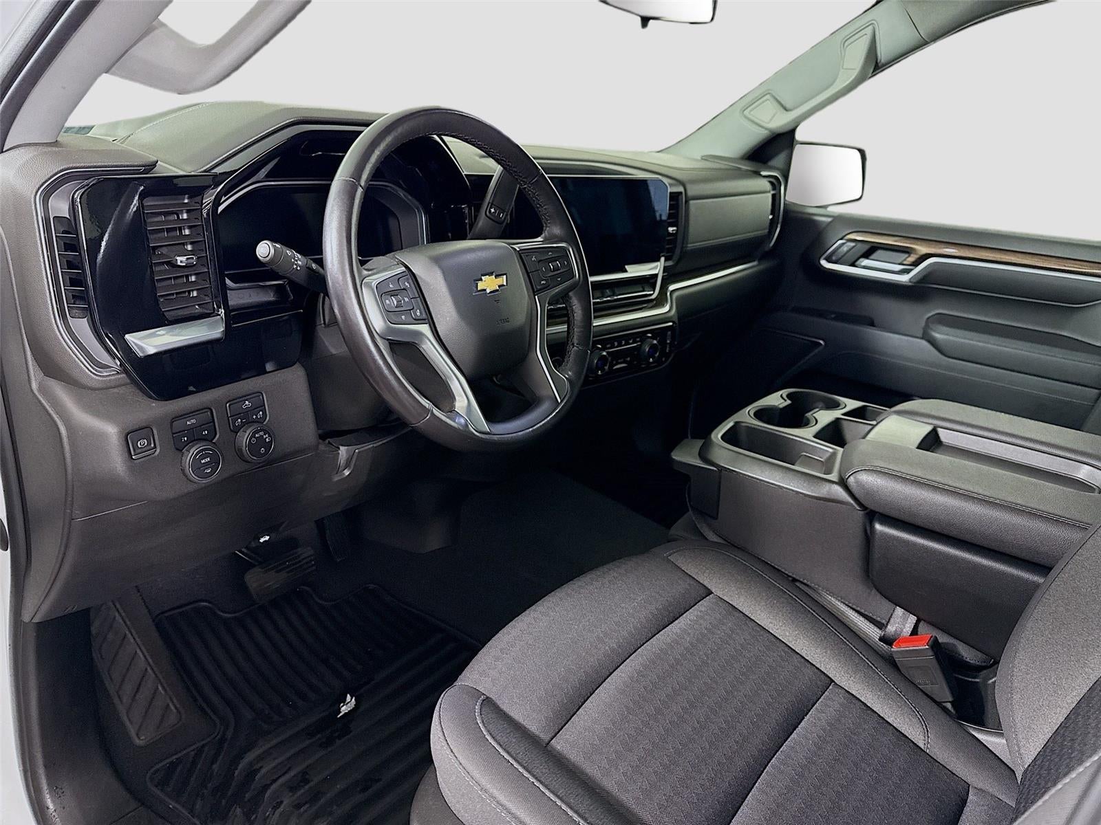 2022 Chevrolet Silverado 1500 LT (2FL)