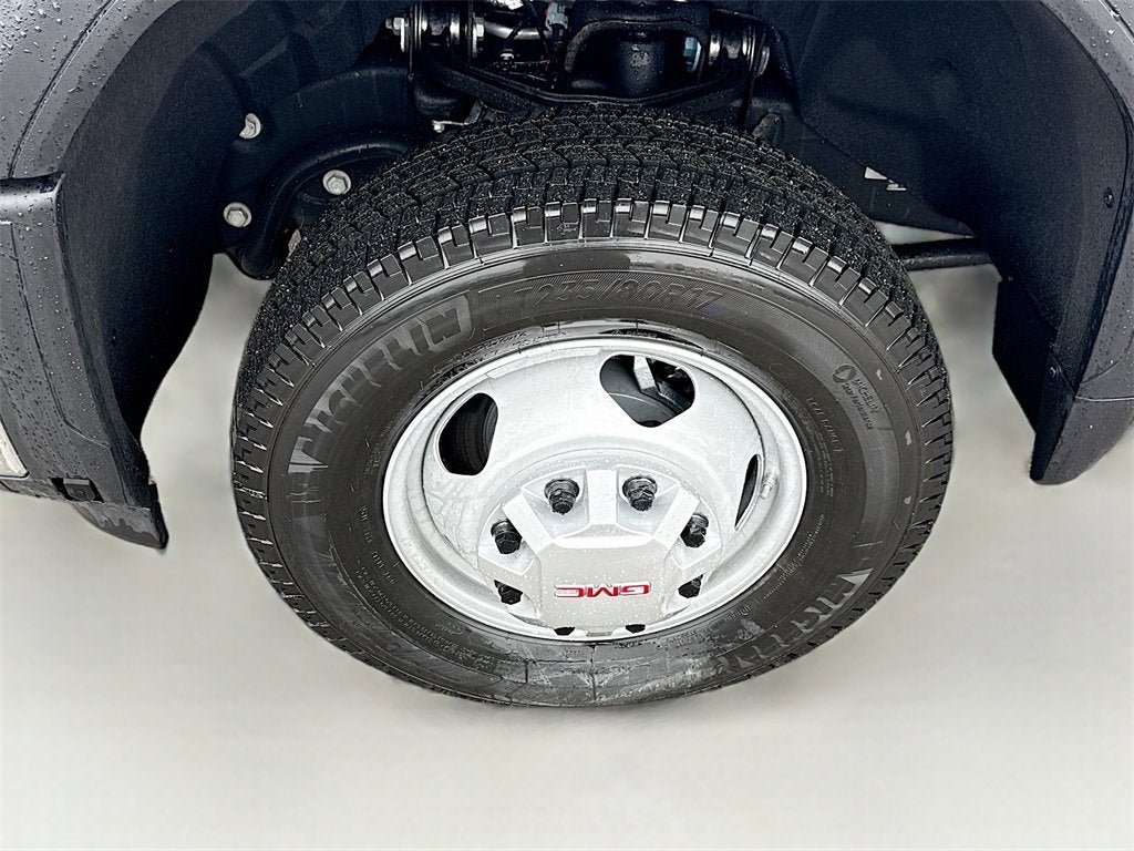 2026 GMC Sierra 3500 HD Chassis Cab Pro