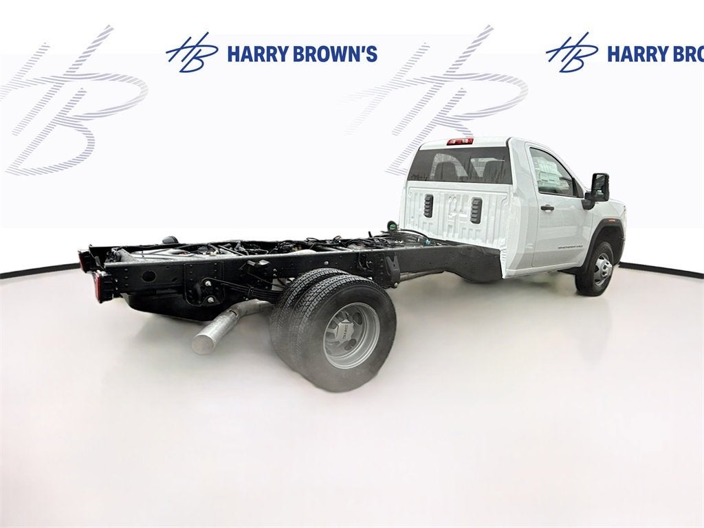 2026 GMC Sierra 3500 HD Chassis Cab Pro