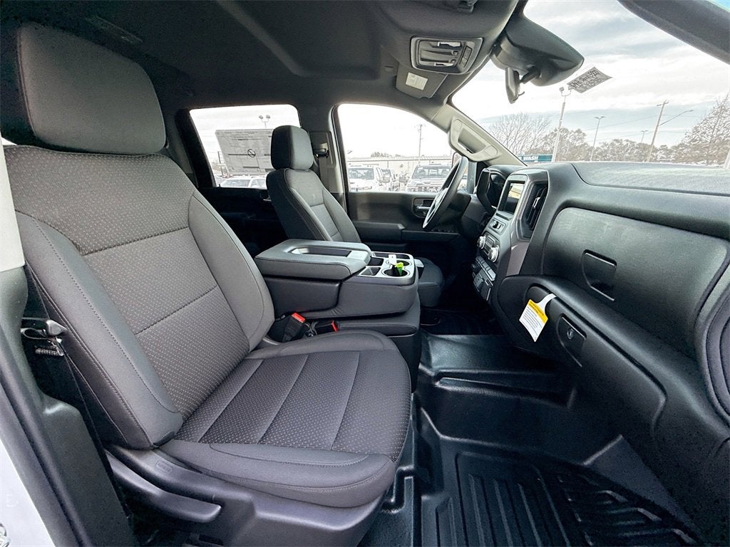 2026 GMC Sierra 3500 HD Chassis Cab Pro