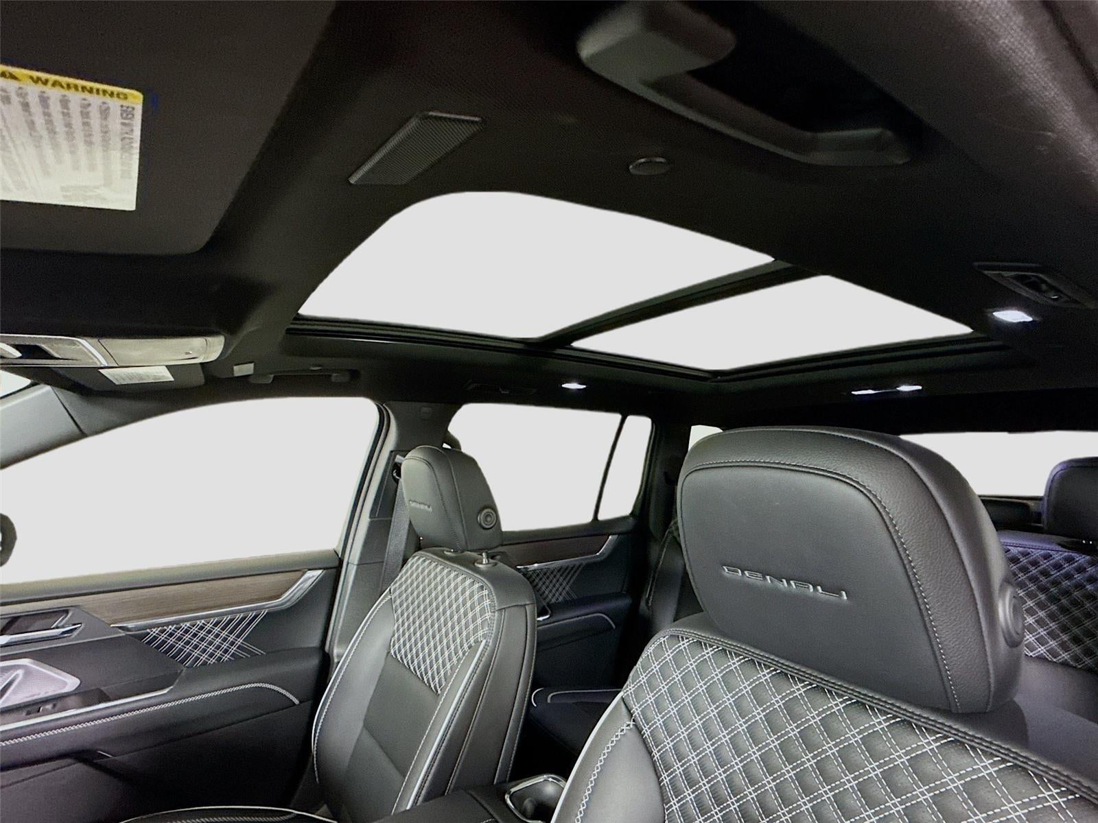 2025 GMC Acadia Denali