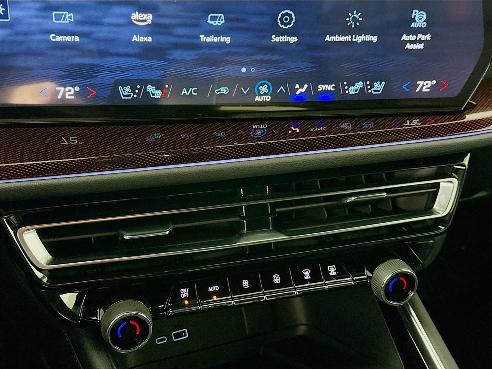 2025 Chevrolet Traverse RS