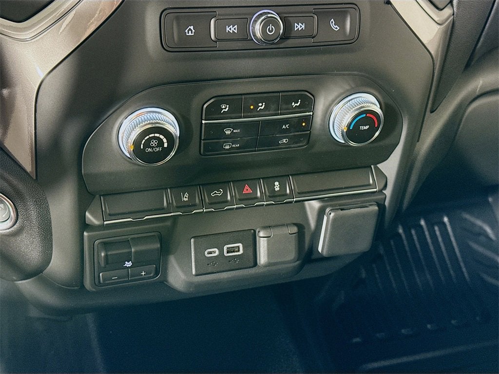 2025 GMC Sierra 2500 HD Pro