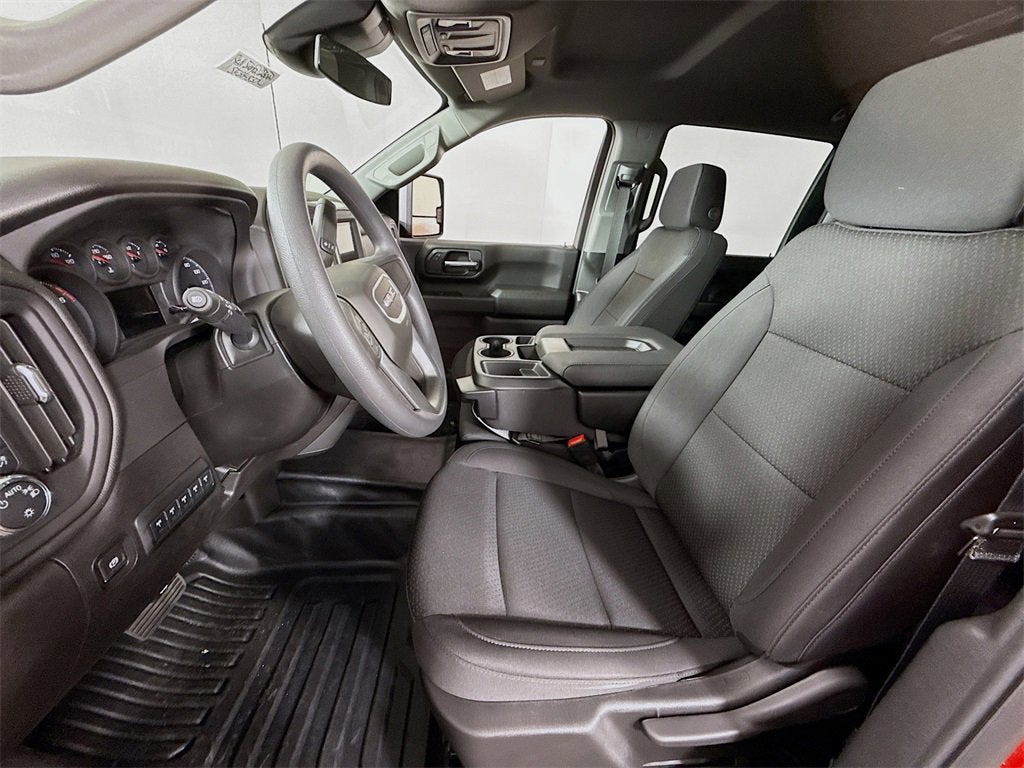 2025 GMC Sierra 2500 HD Pro