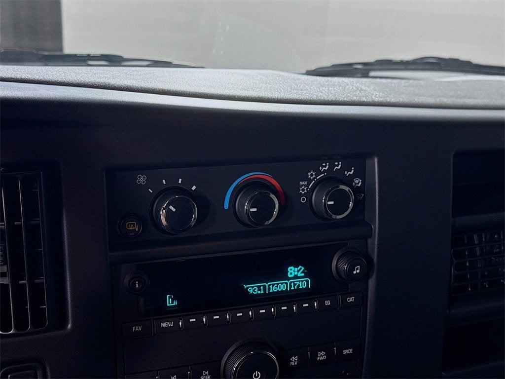 2025 GMC Savana Cargo 2500 Work Van