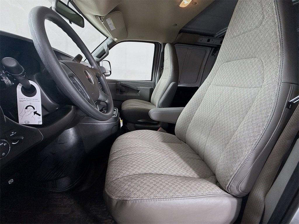 2025 GMC Savana Cargo 2500 Work Van