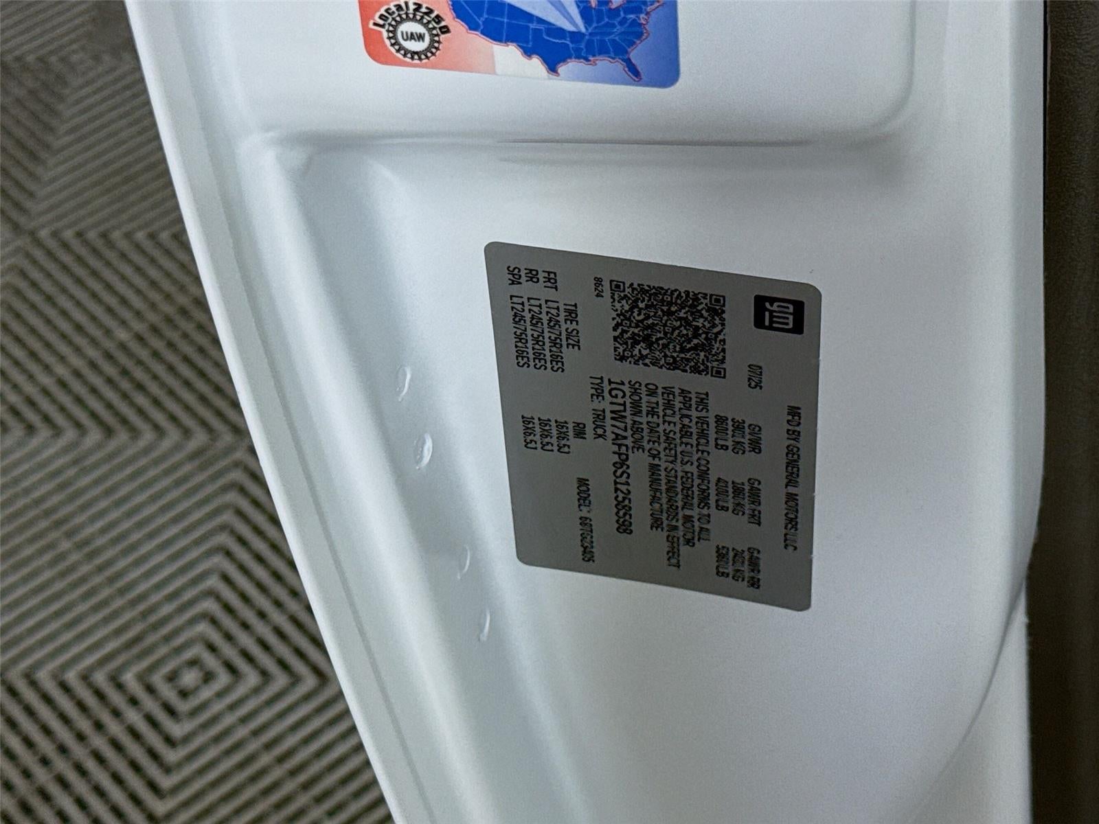 2025 GMC Savana Cargo 2500 Work Van