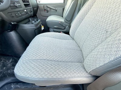 2025 Chevrolet Express Cutaway 3500 1WT