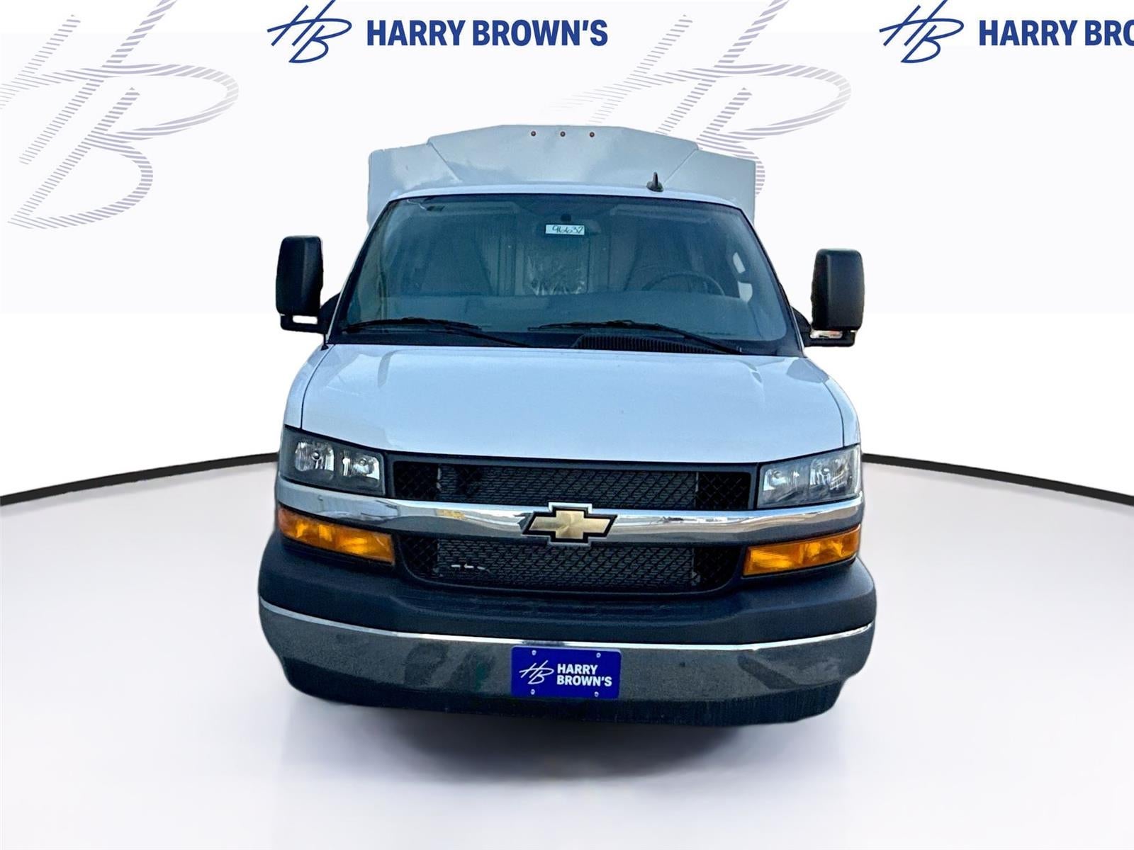2025 Chevrolet Express Cutaway 3500 1WT