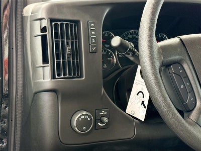 2025 Chevrolet Express Cutaway 3500 1WT