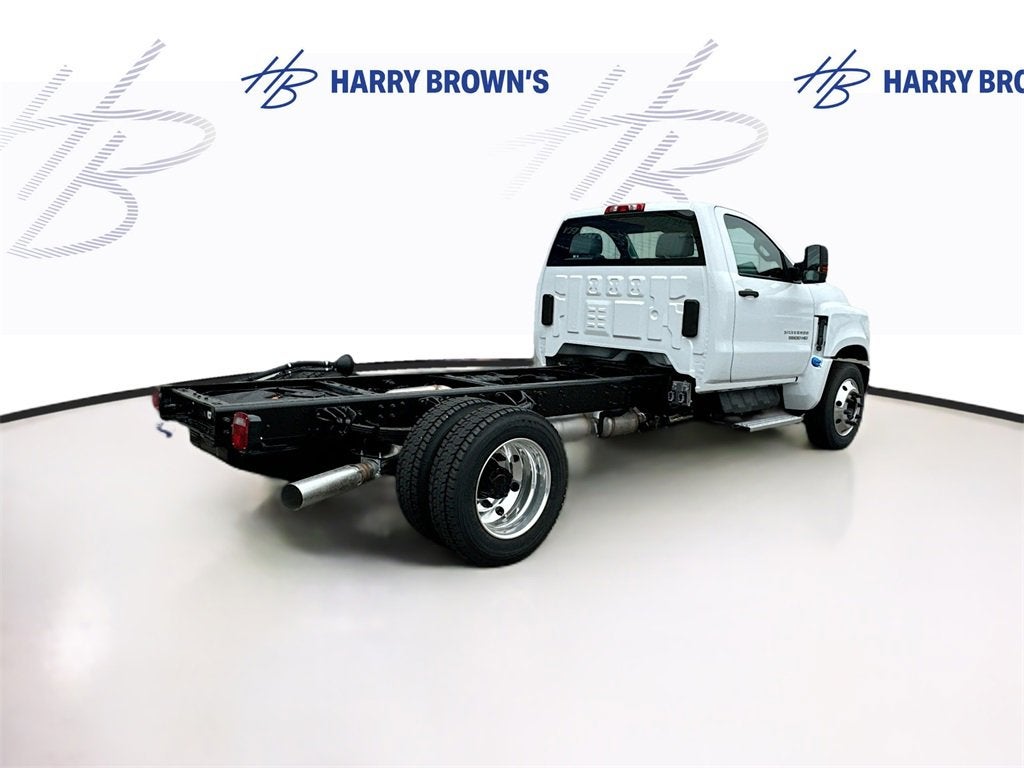 2024 Chevrolet Silverado 5500 HD Work Truck