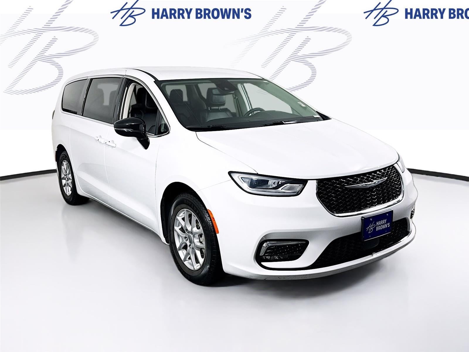 2024 Chrysler Pacifica Touring L