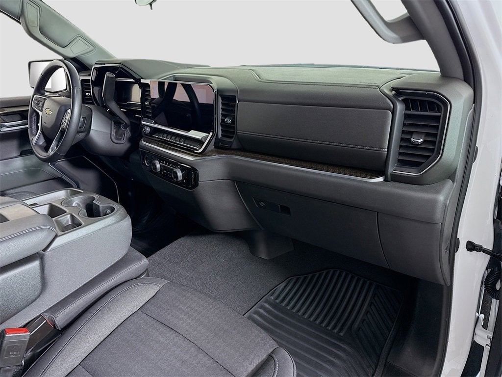 2022 Chevrolet Silverado 1500 LT (2FL)