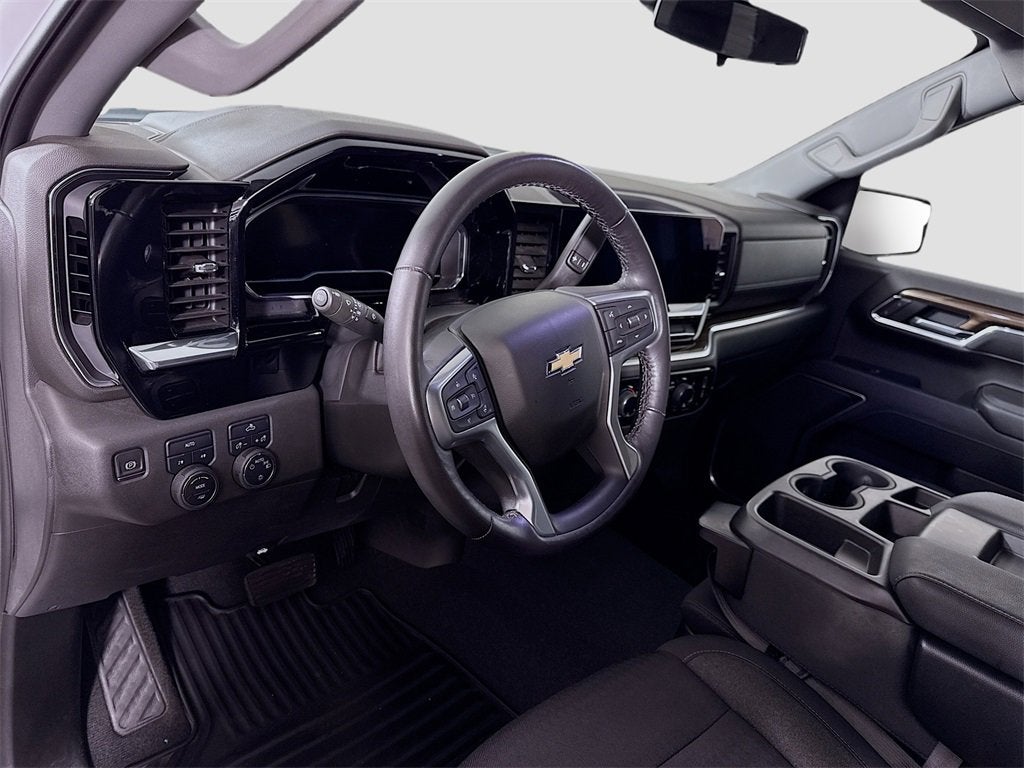 2022 Chevrolet Silverado 1500 LT (2FL)