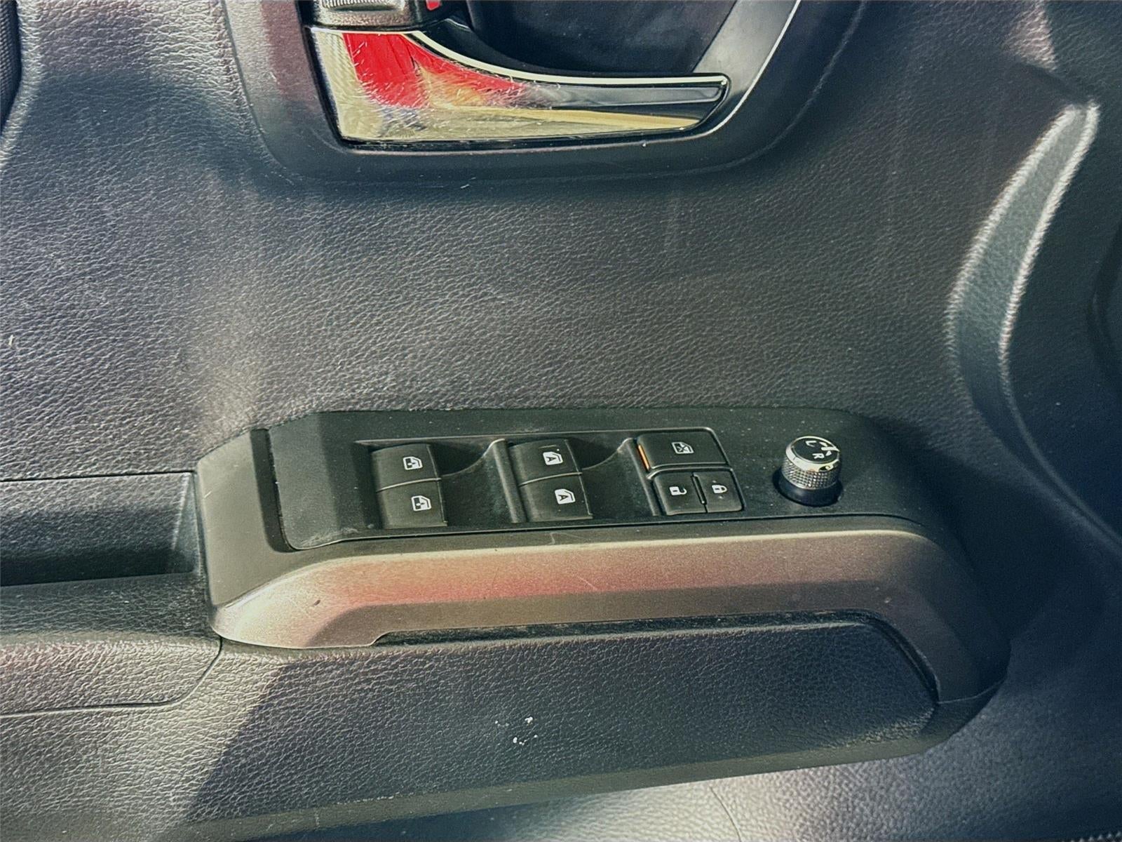 2016 Toyota Tacoma SR