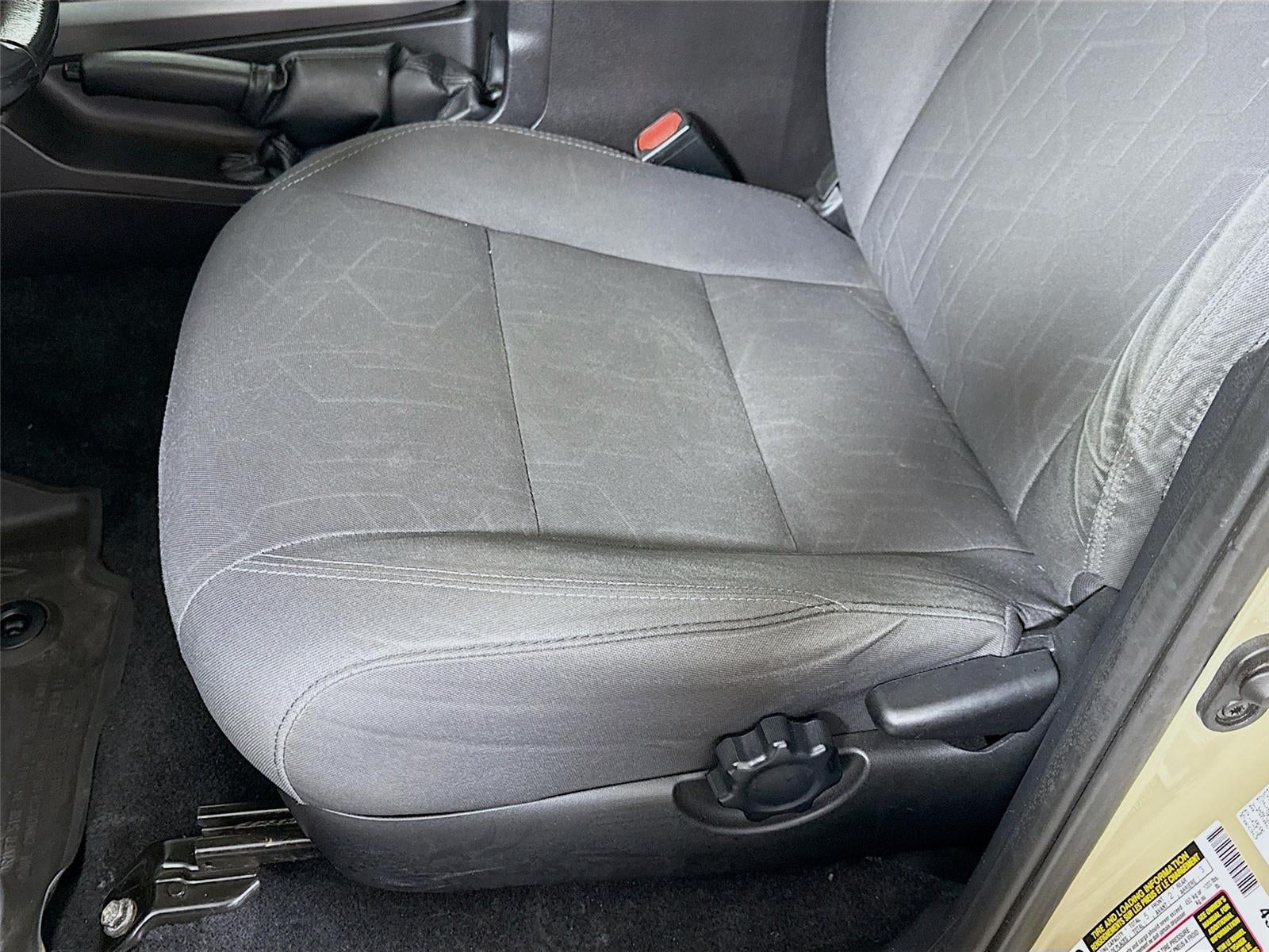 2016 Toyota Tacoma SR