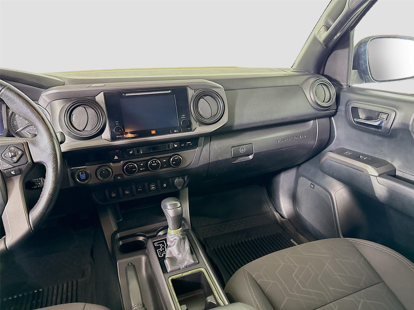 2016 Toyota Tacoma SR