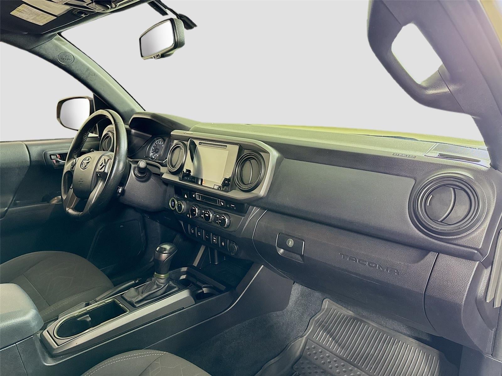 2016 Toyota Tacoma SR