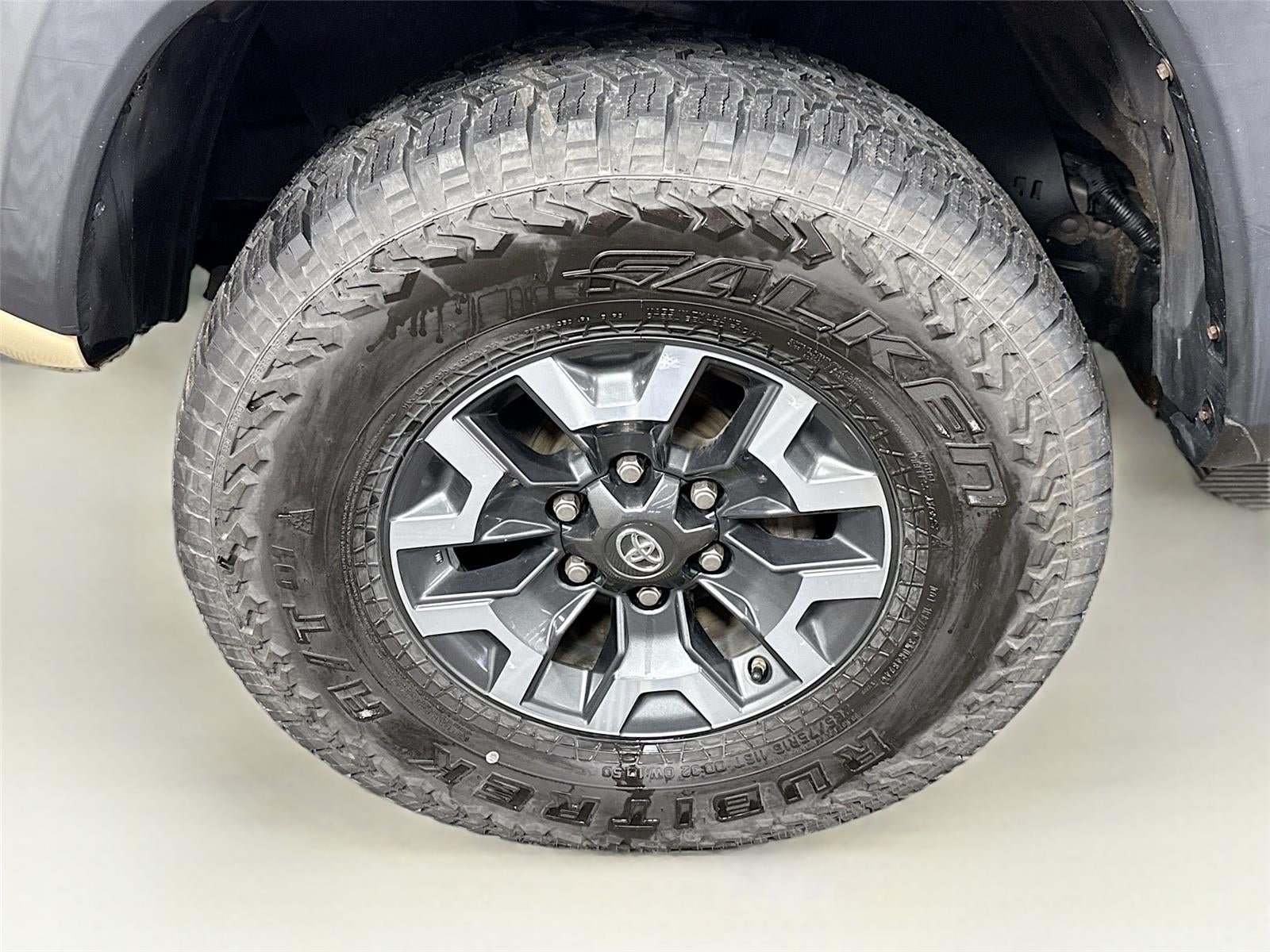 2016 Toyota Tacoma SR