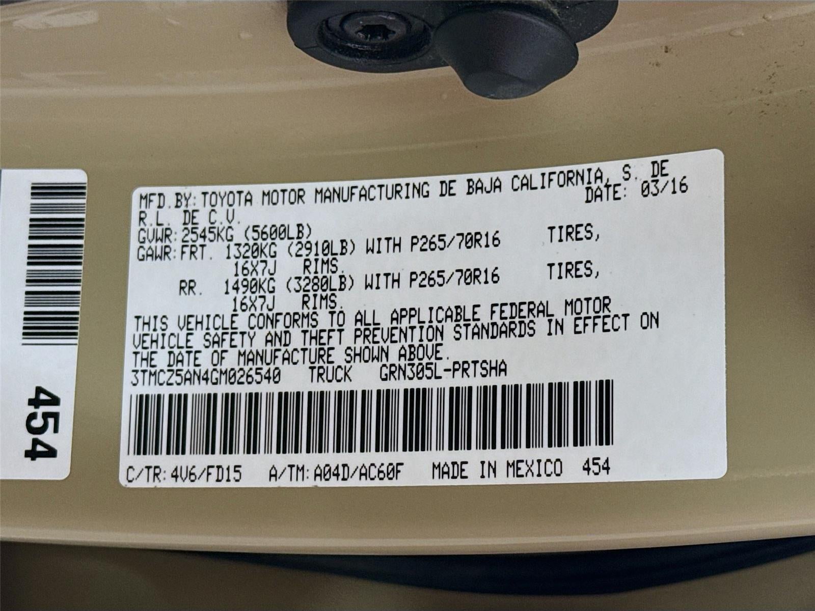 2016 Toyota Tacoma SR