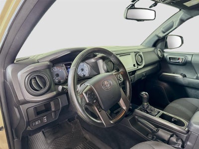 2016 Toyota Tacoma SR