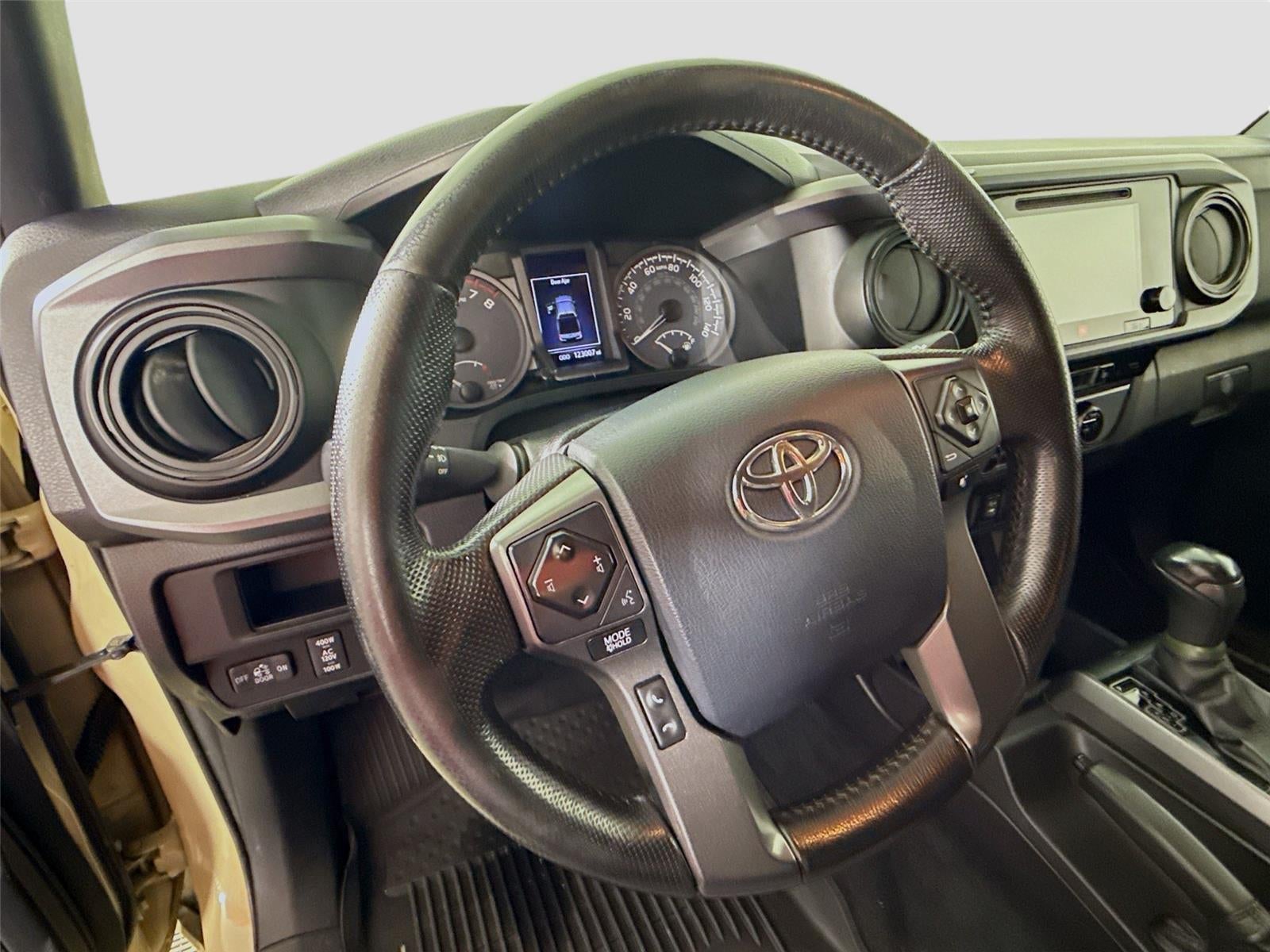 2016 Toyota Tacoma SR