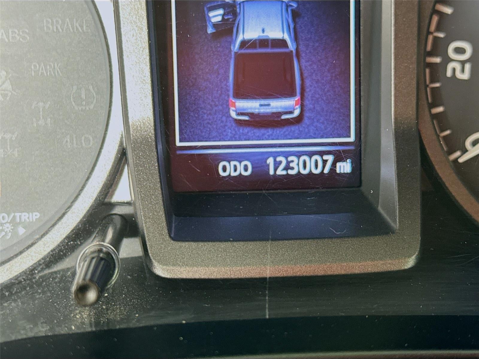 2016 Toyota Tacoma SR