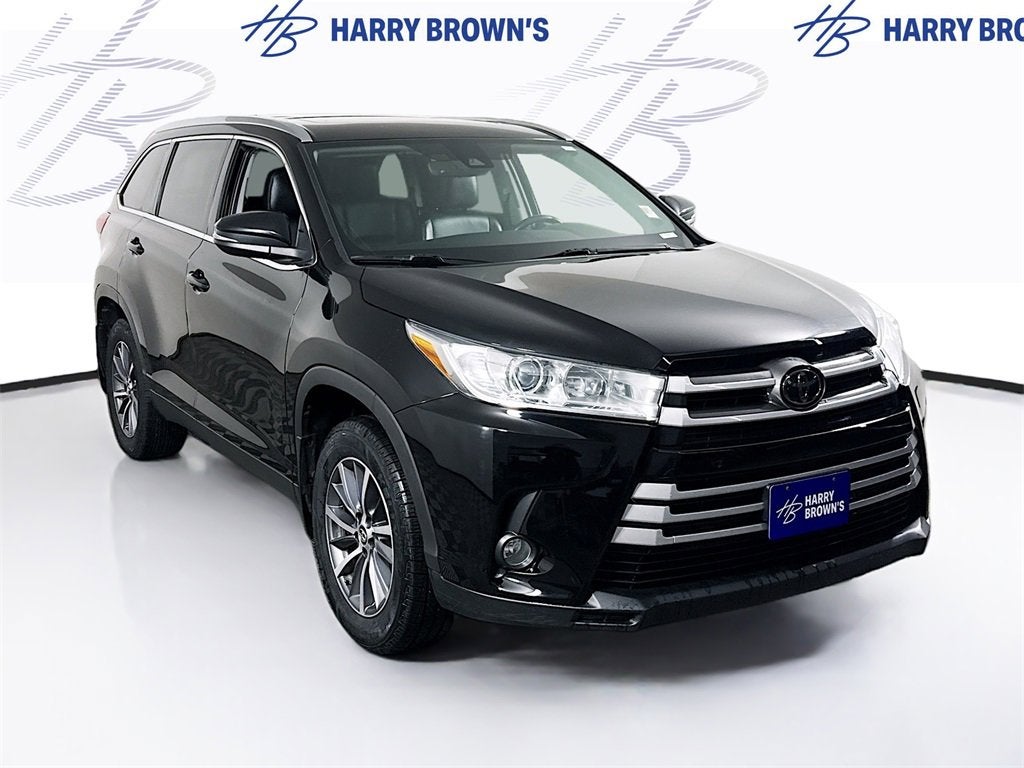 2019 Toyota Highlander SE