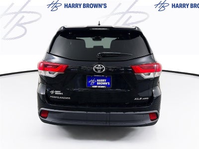 2019 Toyota Highlander SE
