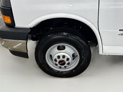 2026 GMC Savana Cutaway 4500 2WT