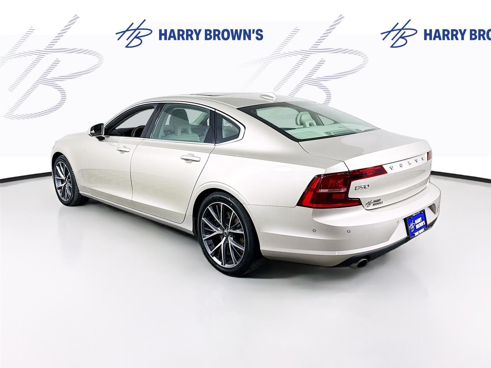 2018 Volvo S90 Momentum